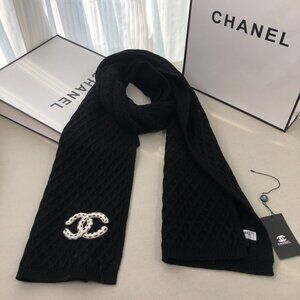 Chanel Black Cable Knit Scarf